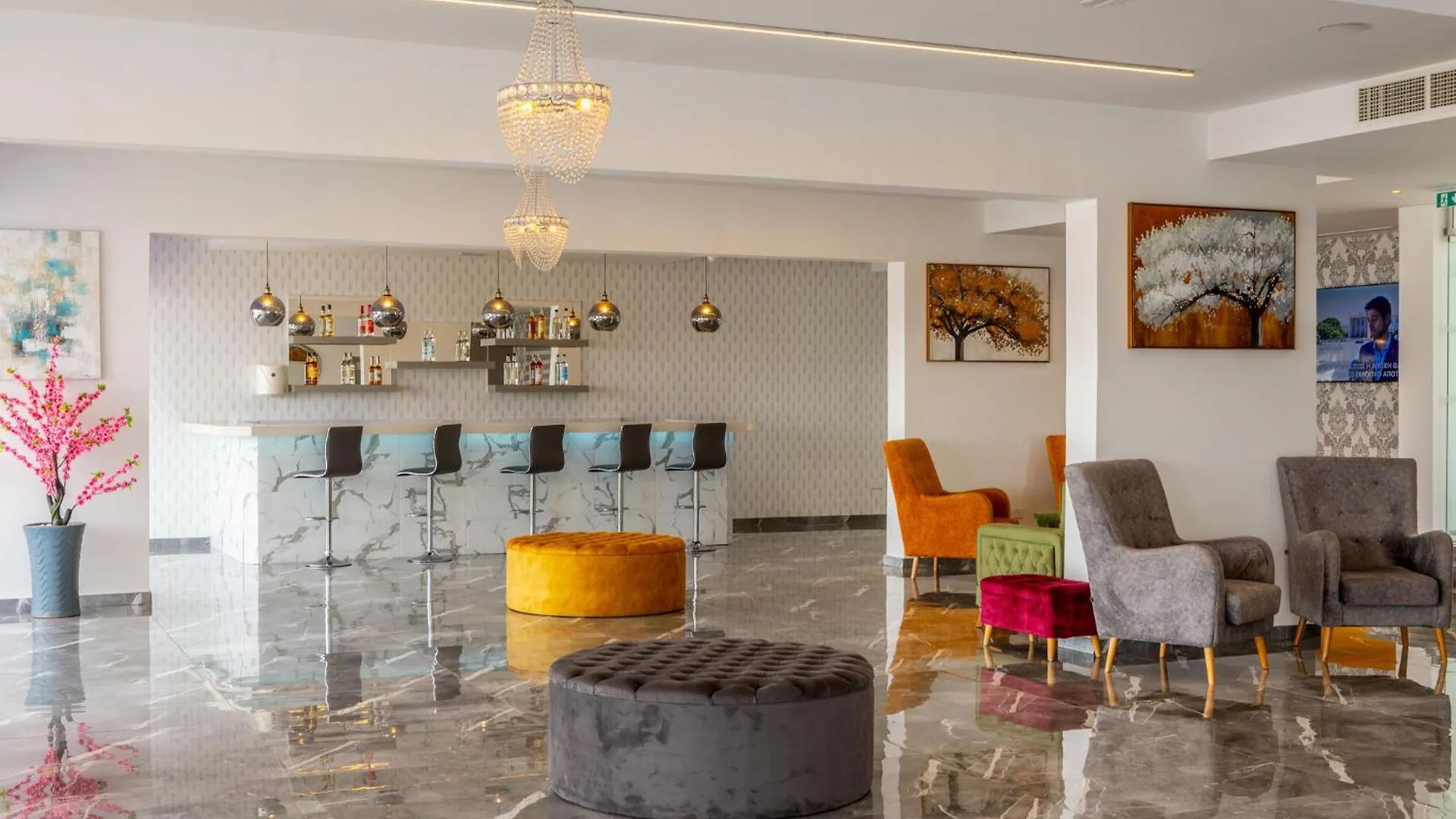 **  Milea Hotel Ajia Napa Cypr